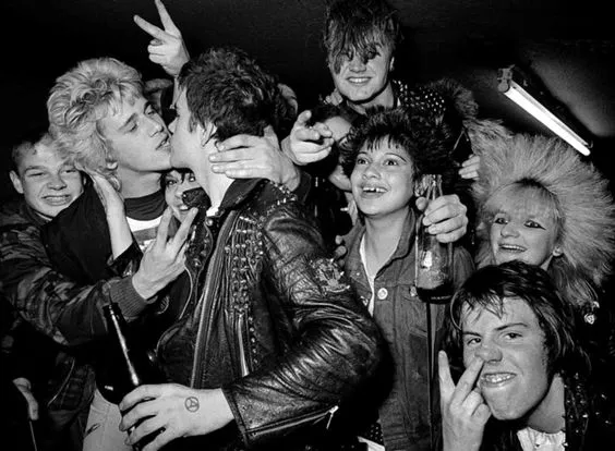 Londra notturna: Punk, Goth & New Romantic degli anni '80.